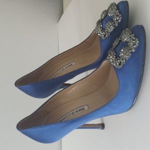 MANOLO BLAHNIK Silk Satin Leather Pumps, 37 1/2